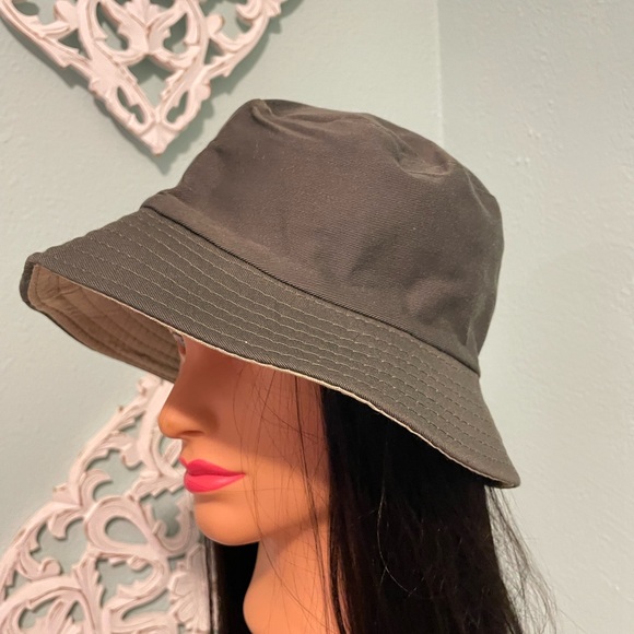 New army green bucket hat - Picture 2 of 6